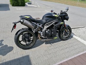 TRIUMPH Speed Triple RS 4/2021 - 2