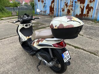 Piaggio Beverly 250 - 2