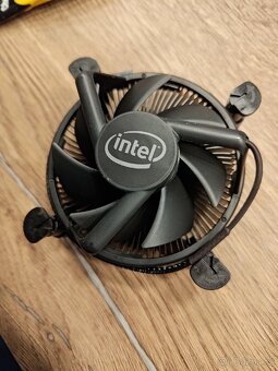 Chladič intel i5 11400F - 2