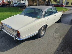 Jaguar xj12 - 2