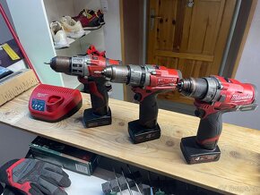 Aku kompaktní vrtací šroubovák Milwaukee M12FDD2-402X - 2