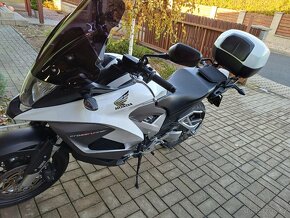 Honda vfr 800x - 2