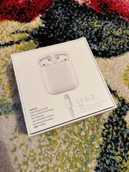 Apple AirPods - 2