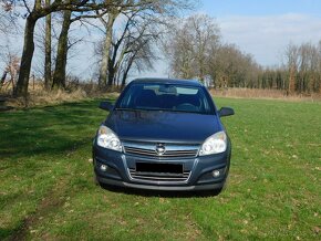 Prodám Opel Astra sedan, 1,6 l, STK do 7/2026 - 2