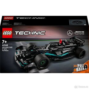 LEGO Mercedes AMG F1 W14 - 2