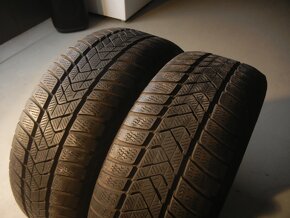 Zimní pneu Pirelli 245/45R18 - 2