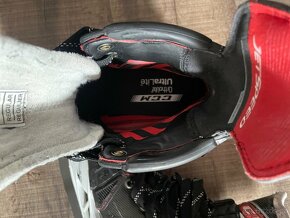 Brusle CCM Jetspeed ft4 pro velikost 8,5 regular/fit 1 - 2