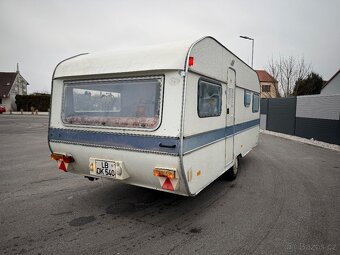 Karavan Wilk Stern De Luxe na pevné stání - 2