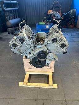 Motor BMW X5 M F95 441kw S63B44B na opravu na díly - 2