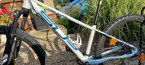 Superior Racer XC 27 DB Gloss White/Blue/Neon Yellow 2021
 - 2