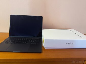 Macbook air 15 palců M2 - 2