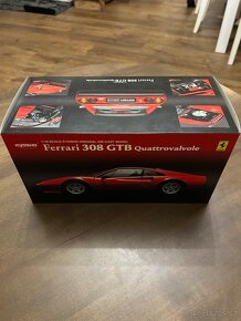 Ferrari 308 GTB 1:18 KYOSHO - 2