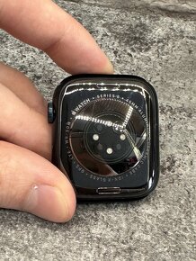 Apple Watch 8 45mm Midnight Celluar + kovový pásek - 2