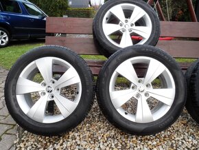 Originál Alu Kola  Škoda17 +Pneu Pirelli 215/55/17 5X112 - 2