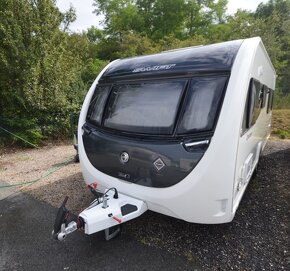 Karavan SWIFT Sprite Cruzer 550 SR - 7,5m - 2