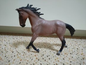 Figurky ,,neschleich" koní - 2