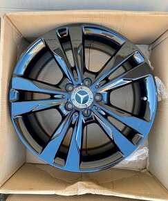 Mercedes R18 C-class 5x112 Cerny Lesk Top stav - 2