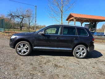 Volkswagen Touareg 3.0 TDi - adaptivní tempomat - 2