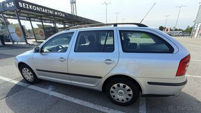 Škoda Octavia kombi 1,6, 75 kW, r.2005, benzín - 2