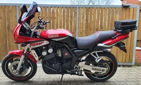 YAMAHA FZS 600 FAZER r.v. 2000 - 2