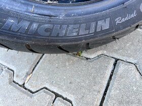 Moto pneu Michelin 140/75/17 a 200/55/17 - 2