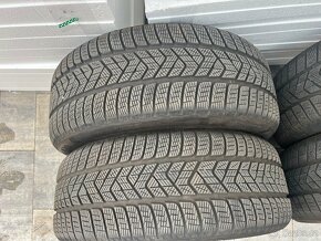 Prodam prémiové zimni Pirelli Scorpion 245/50/20 4 kusy - 2