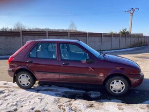 Ford fiesta 12 16v Sport - 2