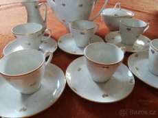 40 let stará porcelánová kávová (čajová) souprava - 2