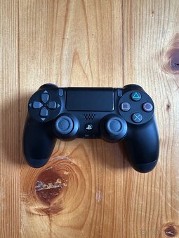 PlayStation 4 pro + hry - 2