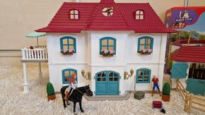 Schleich 42551 Velký dům se stájí - 2