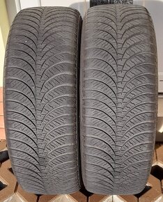 215/55 R17 98V celoroční - 2