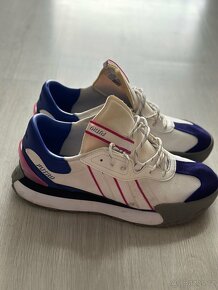 Adidas Futro - 2