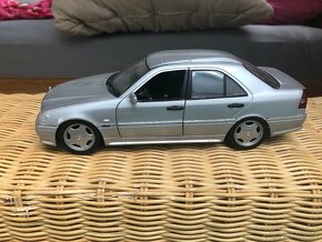 Model Mercedes Benz C 36 AMG 1:18 - 2