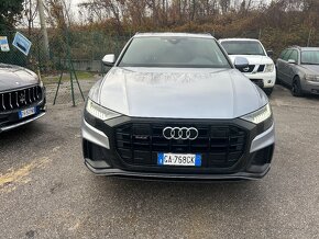 Audi Q8 3.0tdi 210kw r.v.2020 naj.204tkm top stav DPH - 2