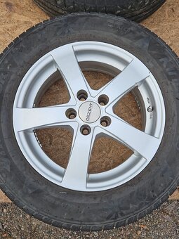 195/65 R15 letní pneu obuté na 15" Alu kola Dezent, 5x100 - 2