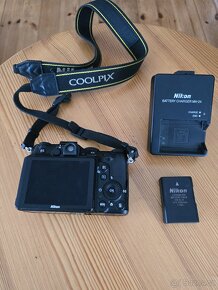 Nikon Coolpix P7100 - 2