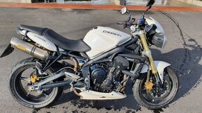 Triumph Street Triple 675 - 2