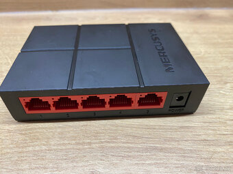 Mercusys MS105G switch - 2