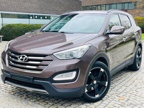 Hyundai Santa Fe 2.2CRDi 4x4 AUT LED KAMERA TAŽNÉ SERVISKA - 2