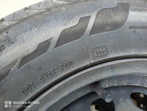 Letní Pneu 195/65 R 15 na disku Fiat 4x98. - 2