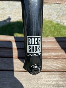 Odpružená vidlice RockShox Rudy Ultimate XPLR 40mm - 2