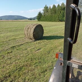 Lis na kulaté balíky John Deere 550 - 2