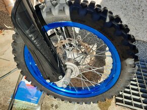 YAMAHA Yz65 - 2