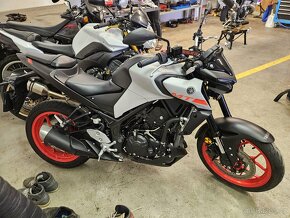 YAMAHA MT03 - 2