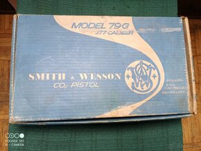 Vzduchová pistole CO2 Smith&Wesson U.S.A. - 2