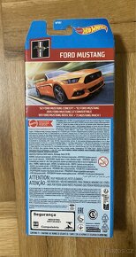 Hot Wheels sada Ford Mustang - 5 aut - 2