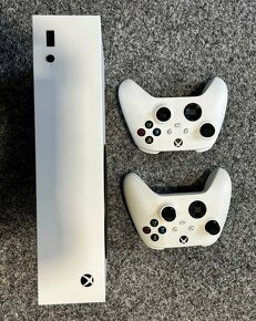 Xbox series S + hry + druhý ovladač - 2