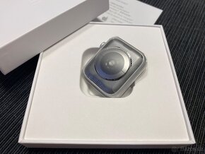 NOVÉ Apple Watch Series 5 Silver 44mm - 2