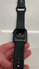 Apple Watch SE 2020 44mm Black a 6 reminku - 2