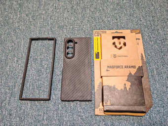 Samsung Galaxy Z Fold 6 Tactical Carbon kryt - 2